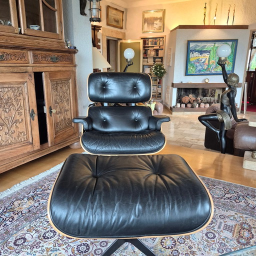 Vitra - Charles & Ray Eames - Lounge Stoel Met Ottoman (2) - Model 670 & 671