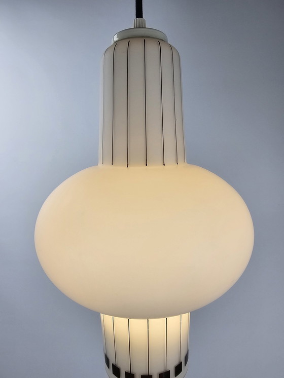 Image 1 of Melkglazen Hanglamp Met Zwarte Lijnen En Vormen