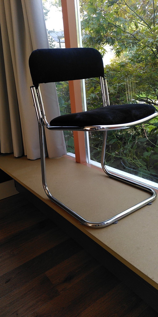 6x Vintage Buisstoelen