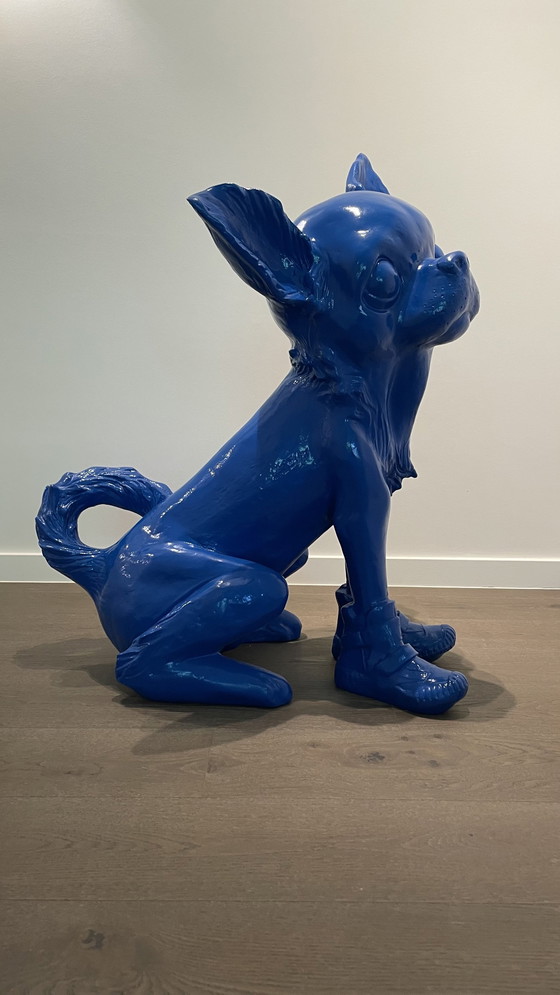 Image 1 of Bezit een zeldzaam stuk: William Sweetlove's gekloonde blauwe chihuahua (drukproef 2/4)