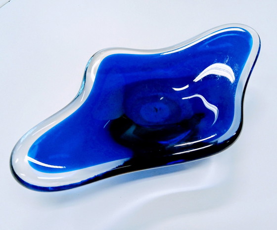 Image 1 of Grote oude Murano blauwe kunst glazen kom