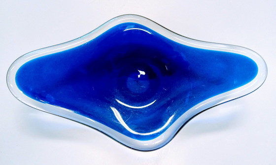 Image 1 of Grote oude Murano blauwe kunst glazen kom