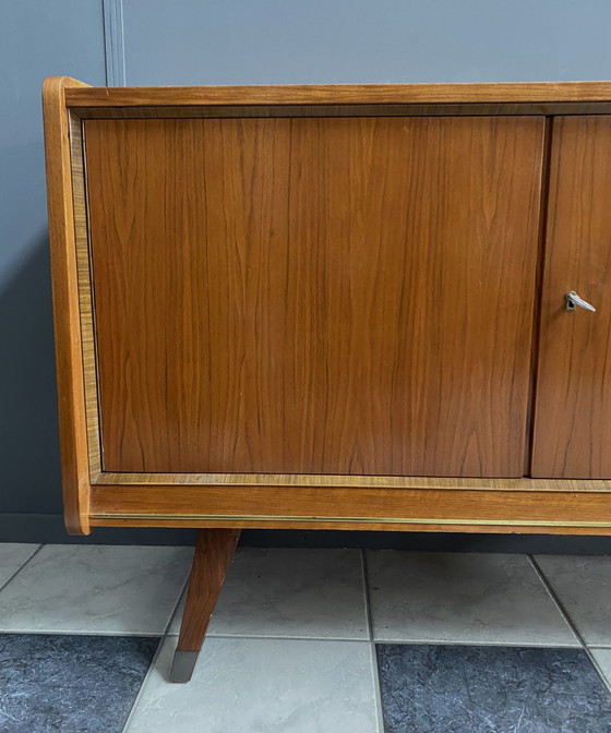 Image 1 of Houten dressoir 2 deuren 1960