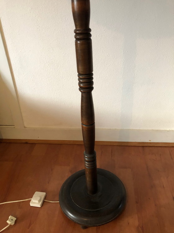 Image 1 of Vintage Staande Lamp Met Zijden Lampenkap Met Paarden