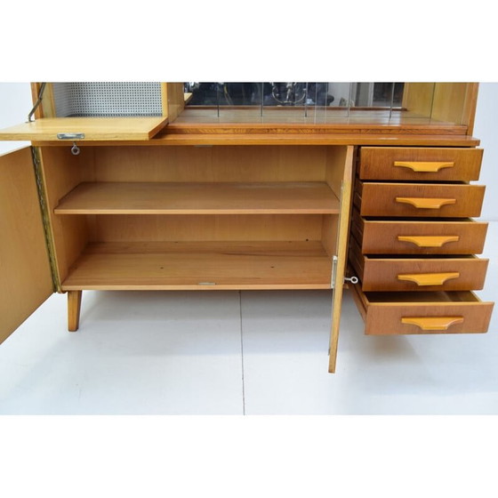 Image 1 of Vintage eikenhouten en glazen secretaire, Tsjechoslowakije 1960