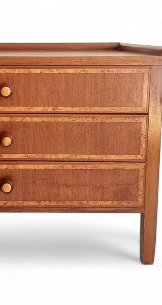 Image 1 of Vintage Halkastje Met Ingelegd Notenfineer