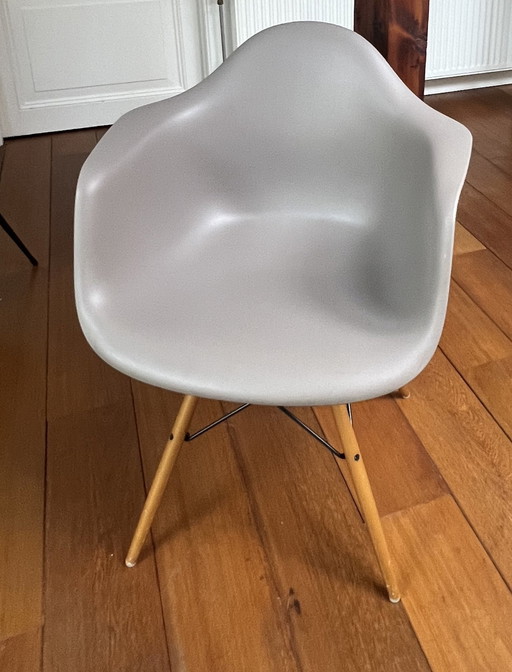 Originele Vitra Charles En Ray Eames Dar