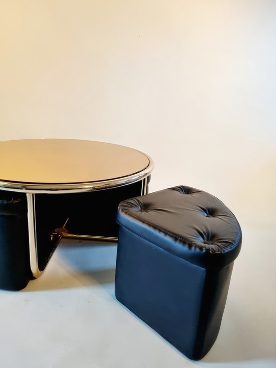 Image 1 of Spaanse Lage Tafel Met 4 Nesting Stoelen, Goudkleurig Met Rosegoud Spiegelblad