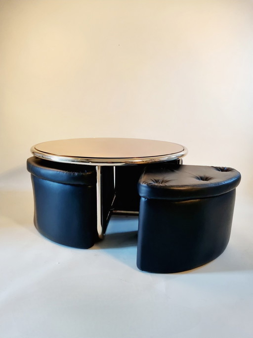 Spaanse Lage Tafel Met 4 Nesting Stoelen, Goudkleurig Met Rosegoud Spiegelblad