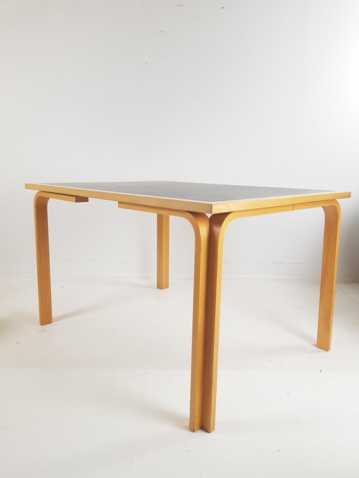 Deense Magnus Olesen eettafel | danish table 