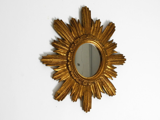 Image 1 of Prachtige Italiaanse Mid Century Sunburst Wandspiegel Van Hout Verguld