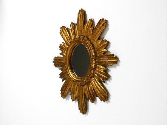 Image 1 of Prachtige Italiaanse Mid Century Sunburst Wandspiegel Van Hout Verguld