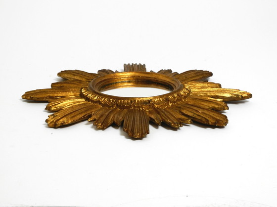 Image 1 of Prachtige Italiaanse Mid Century Sunburst Wandspiegel Van Hout Verguld