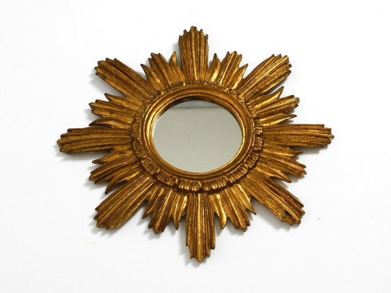 Image 1 of Prachtige Italiaanse Mid Century Sunburst Wandspiegel Van Hout Verguld