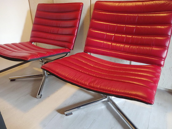Image 1 of 2 'Lazy' fauteuils van Hulshoff Design