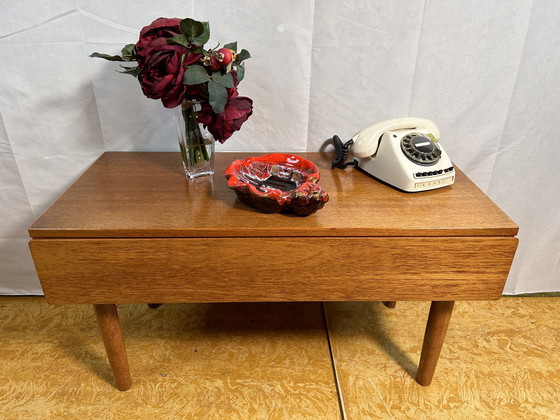 Image 1 of Mid Century Retro Vintage Teak Klein Telefoonmeubel 1960