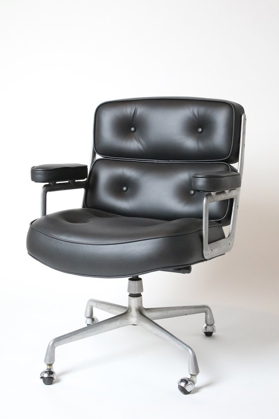 Image 1 of Time Life stoel van Charles Eames voor Herman Miller