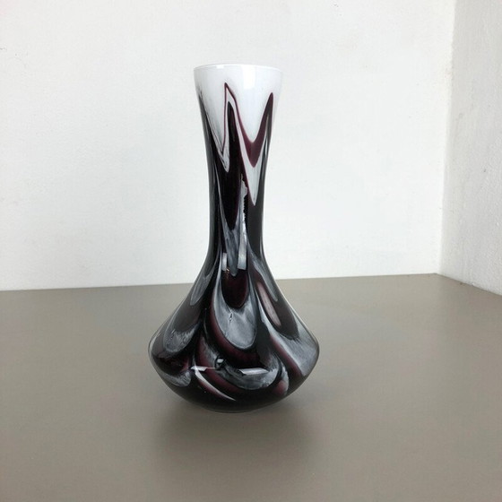 Image 1 of Italiaans vintage vaasje van Opaline Florence in veelkleurig opaline