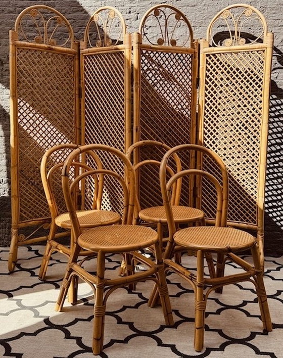 Image 1 of 4 Vintage Bamboe Eetkamerstoelen Met Webbing Zitting In Thonet Model 14