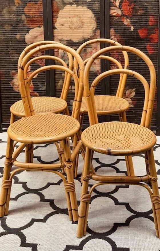 Image 1 of 4 Vintage Bamboe Eetkamerstoelen Met Webbing Zitting In Thonet Model 14