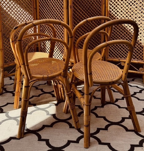 Image 1 of 4 Vintage Bamboe Eetkamerstoelen Met Webbing Zitting In Thonet Model 14