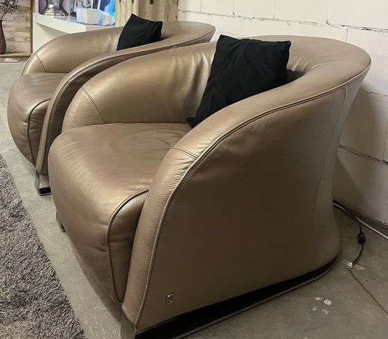 Image 1 of 2x Natuzzi Liz chairs