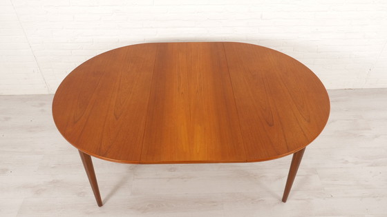 Image 1 of Vintage Eettafel | Rond | Teak | Uitschuifbaar | 114 Cm