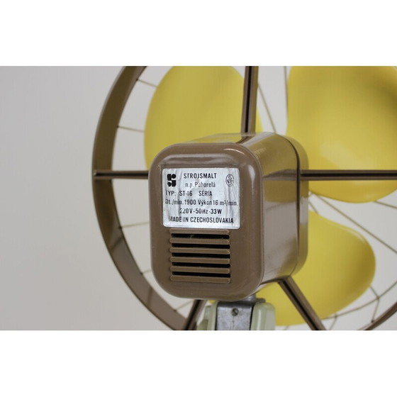 Image 1 of Vintage plastic en metalen tafelventilator van Strojsmalt, Tsjecho-Slowakije 1950