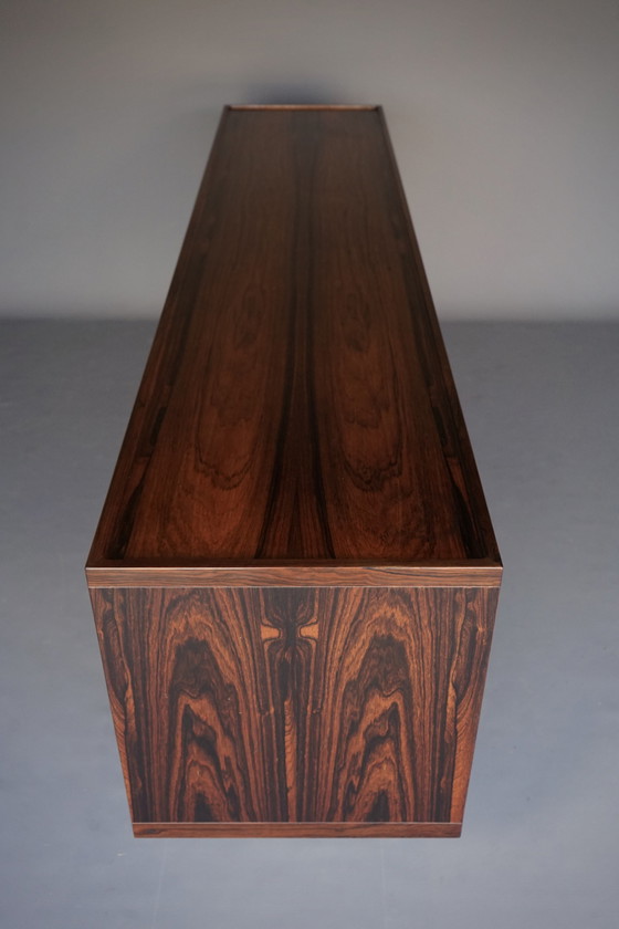 Image 1 of Model 20 Rozenhouten dressoir van Niels Otto Møller voor J.L.Møllers, jaren 1960