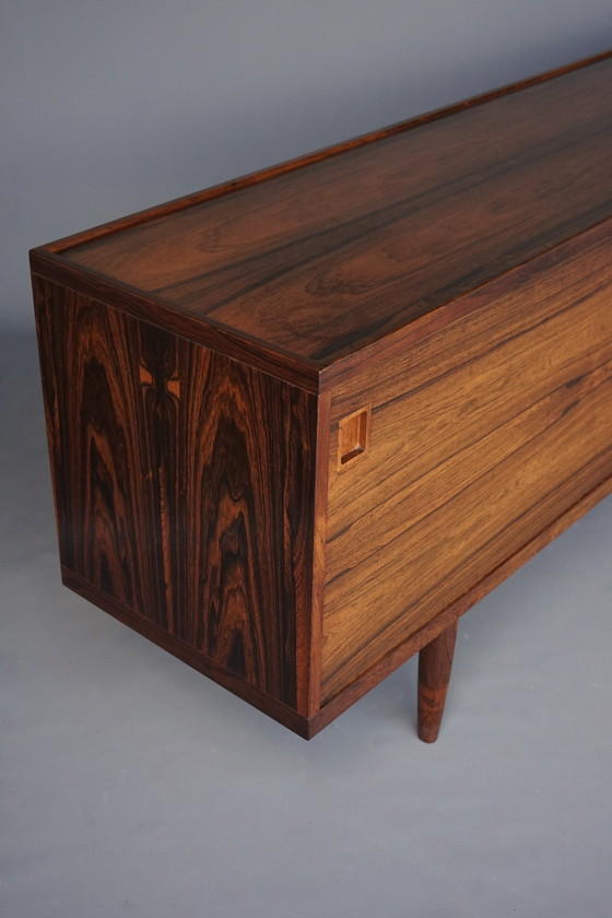 Image 1 of Model 20 Rozenhouten dressoir van Niels Otto Møller voor J.L.Møllers, jaren 1960