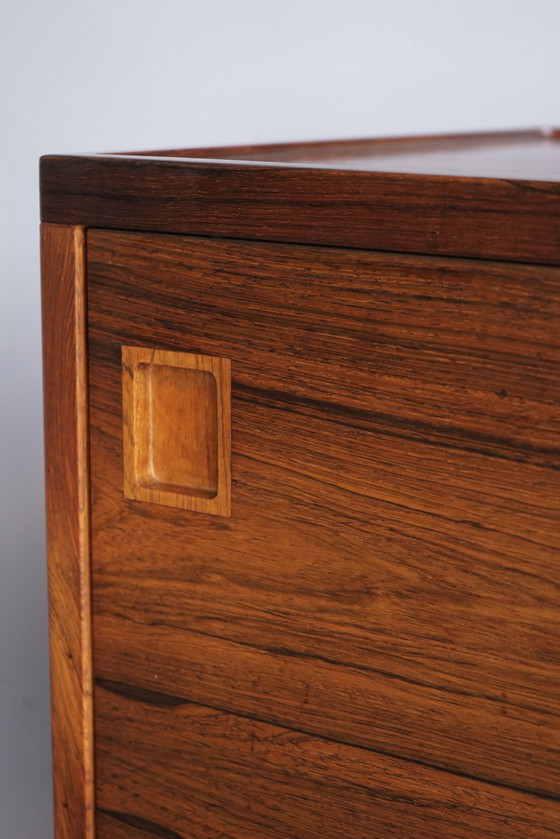 Image 1 of Model 20 Rozenhouten dressoir van Niels Otto Møller voor J.L.Møllers, jaren 1960