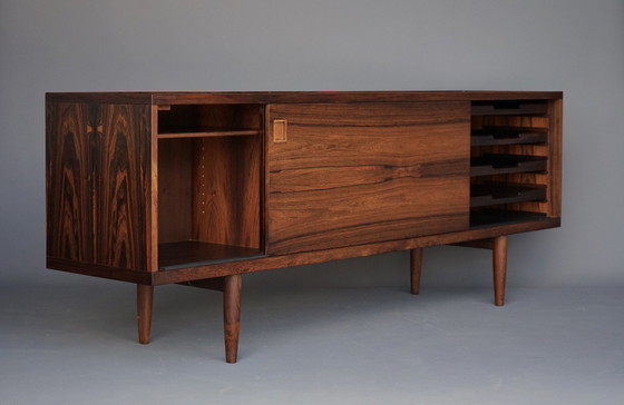 Image 1 of Model 20 Rozenhouten dressoir van Niels Otto Møller voor J.L.Møllers, jaren 1960