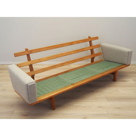 Image 1 of Vintage essenhouten bank van Hans. J. Wegner voor Getama, jaren 1960