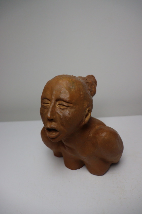 Image 1 of Screaming Woman