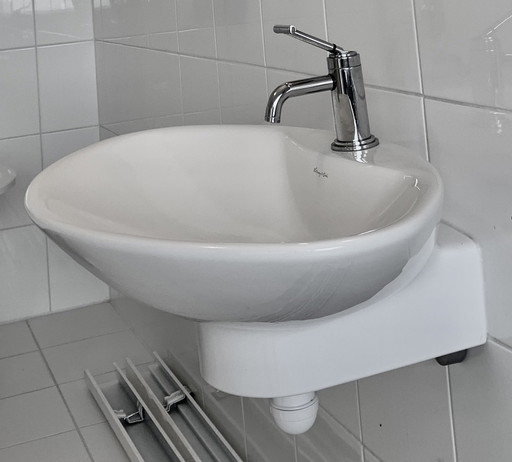 Villeroy En Boch Design Wastafel, Kraan En Toilet
