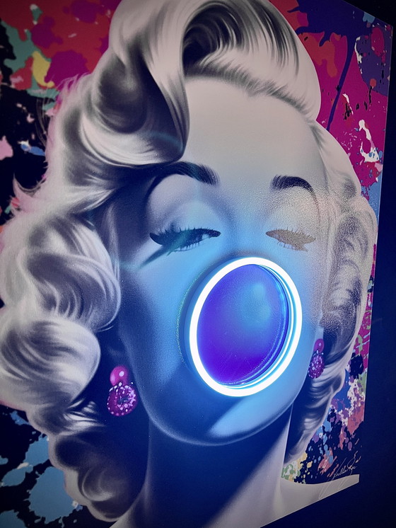 Image 1 of LedMansion Marilyn Monroe Blauw Bobble PopArt Kunst aan de muur Led-lamp