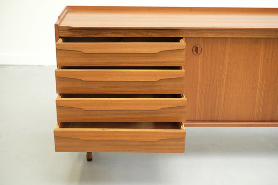 Image 1 of Scandinavisch dressoir in teak - 1960S