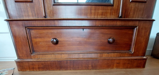 Image 1 of Klassieke Antieke Houten Halkast Hangkast Garderobe Kast Met Onderlade