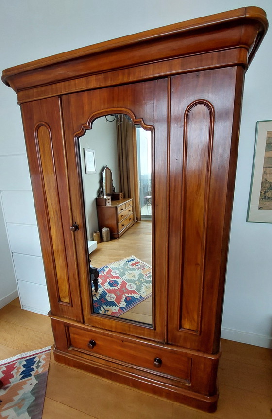 Image 1 of Klassieke Antieke Houten Halkast Hangkast Garderobe Kast Met Onderlade