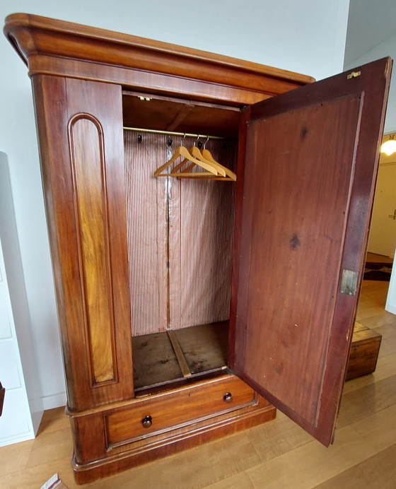 Image 1 of Klassieke Antieke Houten Halkast Hangkast Garderobe Kast Met Onderlade