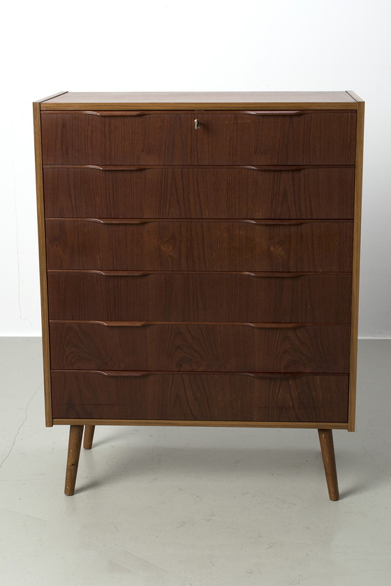 Image 1 of Vintage teak ladekast