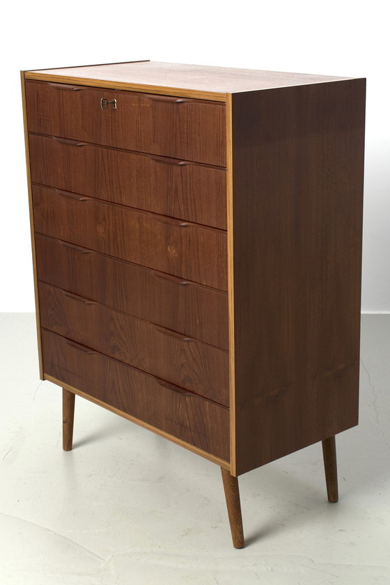 Image 1 of Vintage teak ladekast