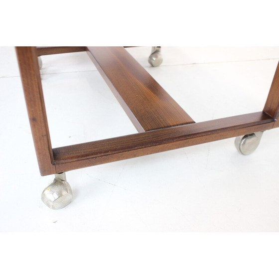 Image 1 of Paar vintage fauteuils in beukenhout en stof op wielen, Tsjecho-Slowakije 1980