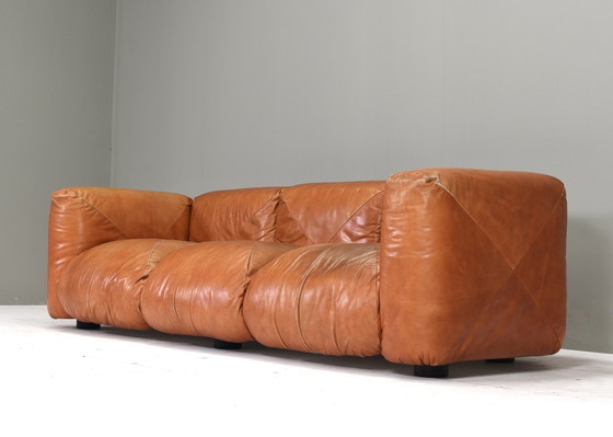 Image 1 of Mario Marenco Tan Leren Sofa van Arflex, Italië - circa 1970