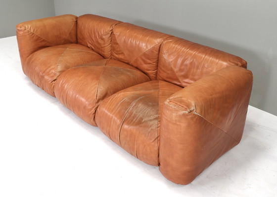 Image 1 of Mario Marenco Tan Leren Sofa van Arflex, Italië - circa 1970