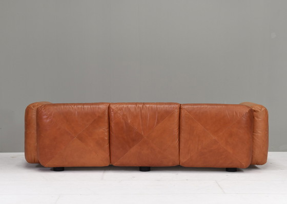 Image 1 of Mario Marenco Tan Leren Sofa van Arflex, Italië - circa 1970