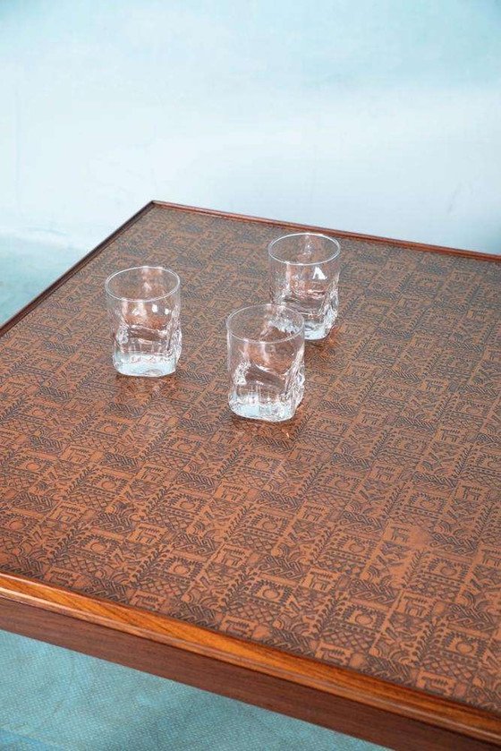 Image 1 of Midcentury Deens design tafel geponst koper vintage table