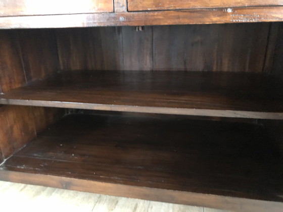 Image 1 of Dressoir