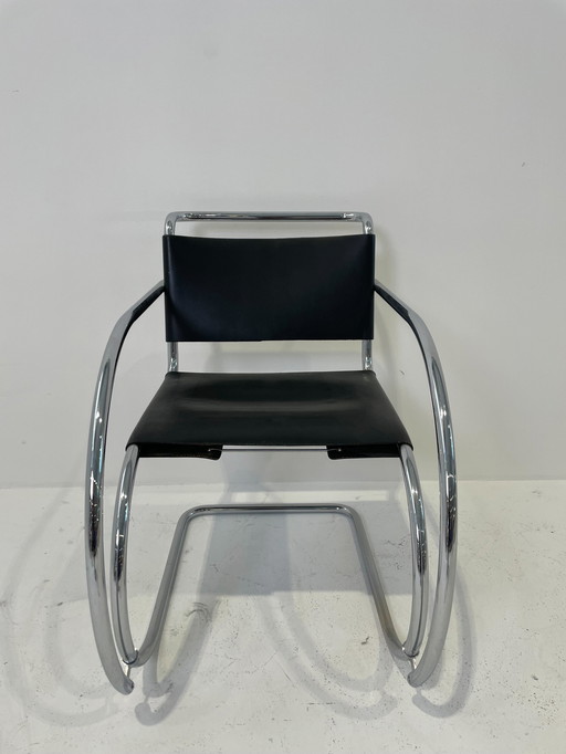 Vintage Mies van der Rohe stoel