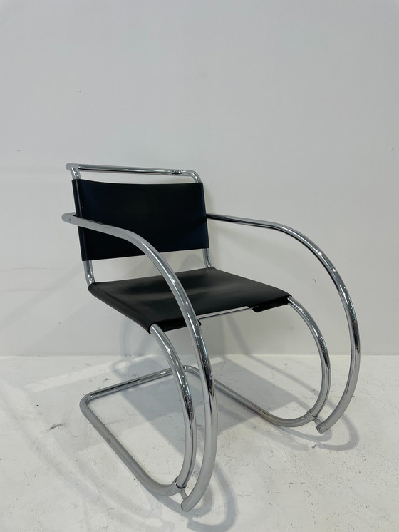 Image 1 of Vintage Mies van der Rohe stoel